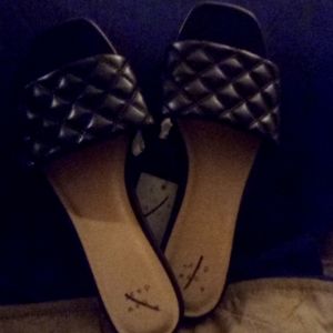 Women sandals
